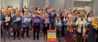 Waynflete Singers singing the Ukrainian national anthem